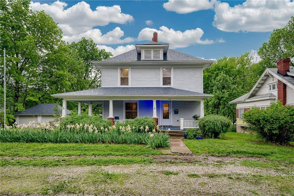 219 W Mechanic AVE, Independence, MO 64050