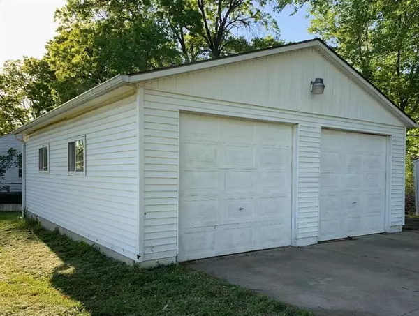 Kansas City, MO 64118,6402 N Harrison ST