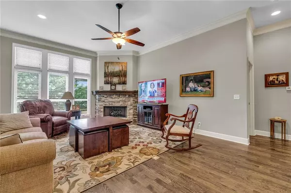 Leawood, KS 66209,5247 W 121st ST