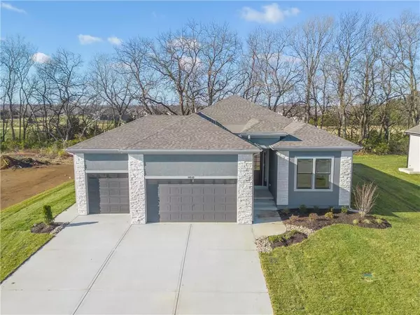 14542 S Shady Bend RD, Olathe, KS 66061