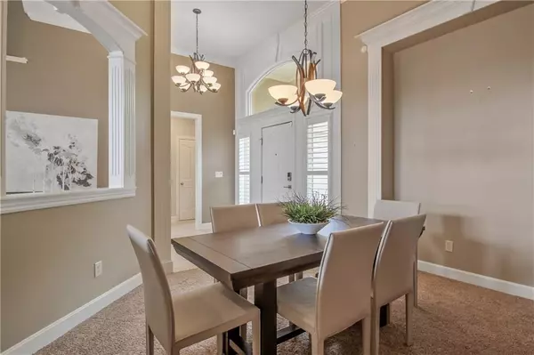 Leawood, KS 66224,14402 Meadow CT