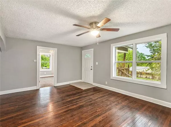 Independence, MO 64054,11402 E Peery ST