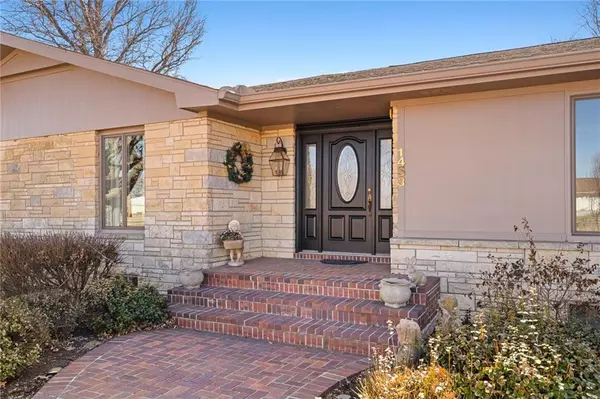 Iola, KS 66749,1453 Missouri RD