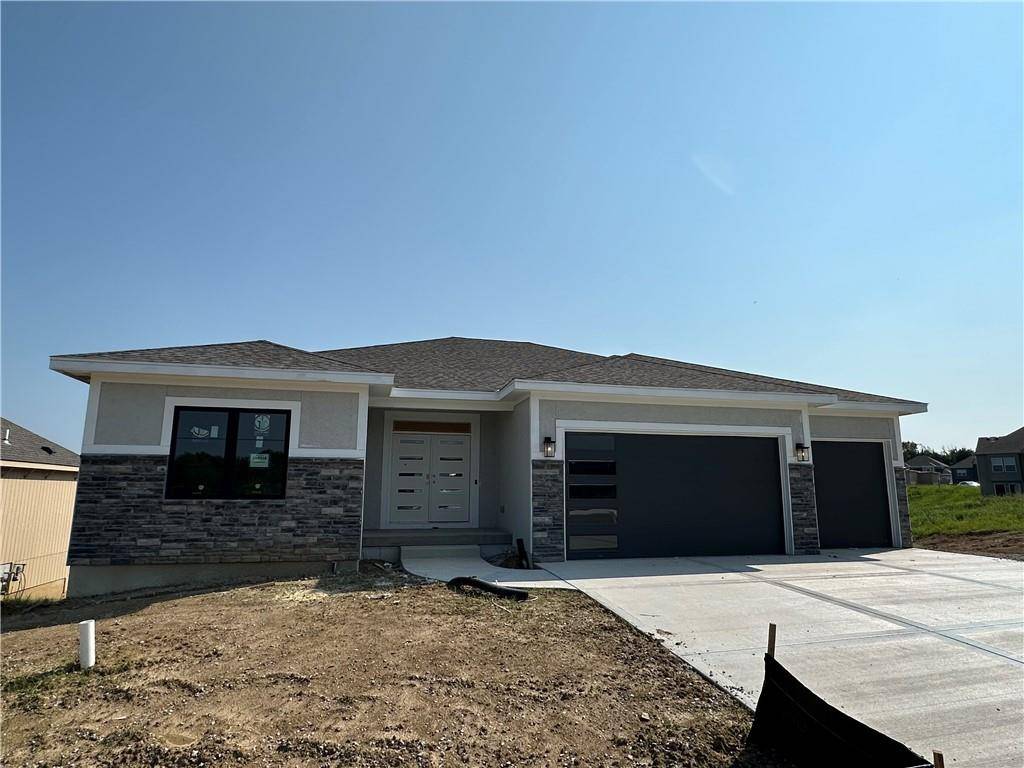 Parkville, MO 64152,13860 NW 70th ST