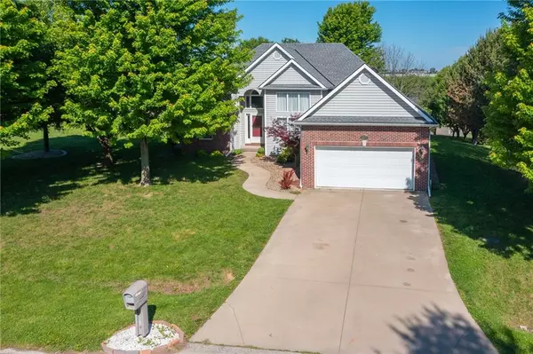 5308 & 4708 Stoneridge and Creek Crossing DR, St Joseph, MO 64507