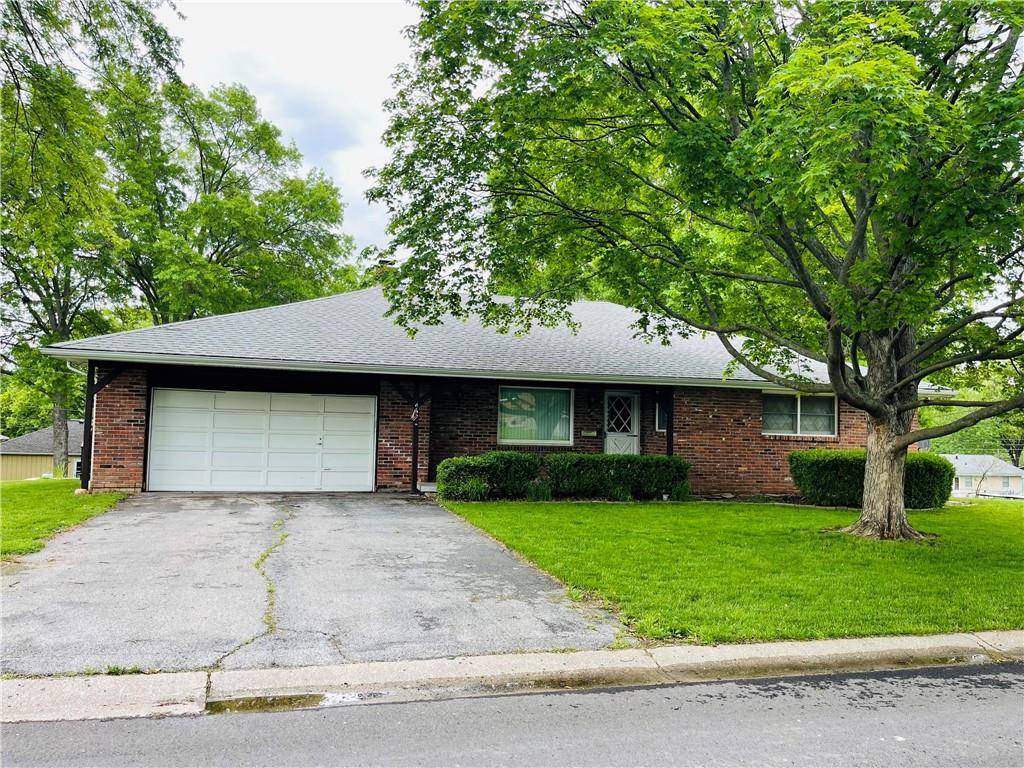 457 Jamison DR, Bonner Springs, KS 66012