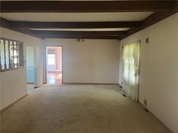 Girard, KS 66743,801 S Carbon ST