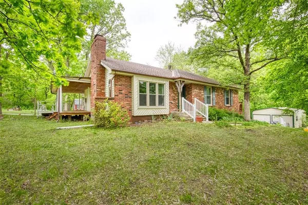 Buckner, MO 64016,606 N Borgman RD