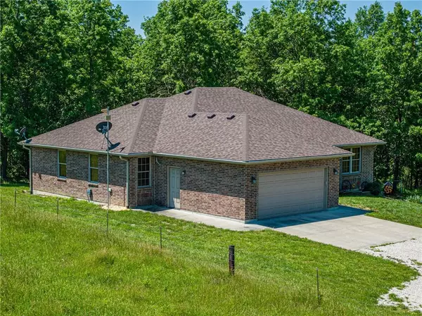 Chilhowee, MO 64733,350 SW 850 RD