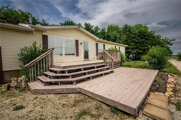 Prescott, KS 66767,21056 E 600 RD