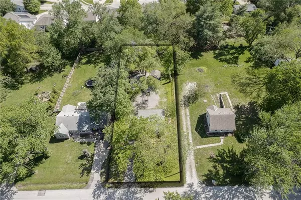 Kansas City, MO 64118,905 NE 83rd ST