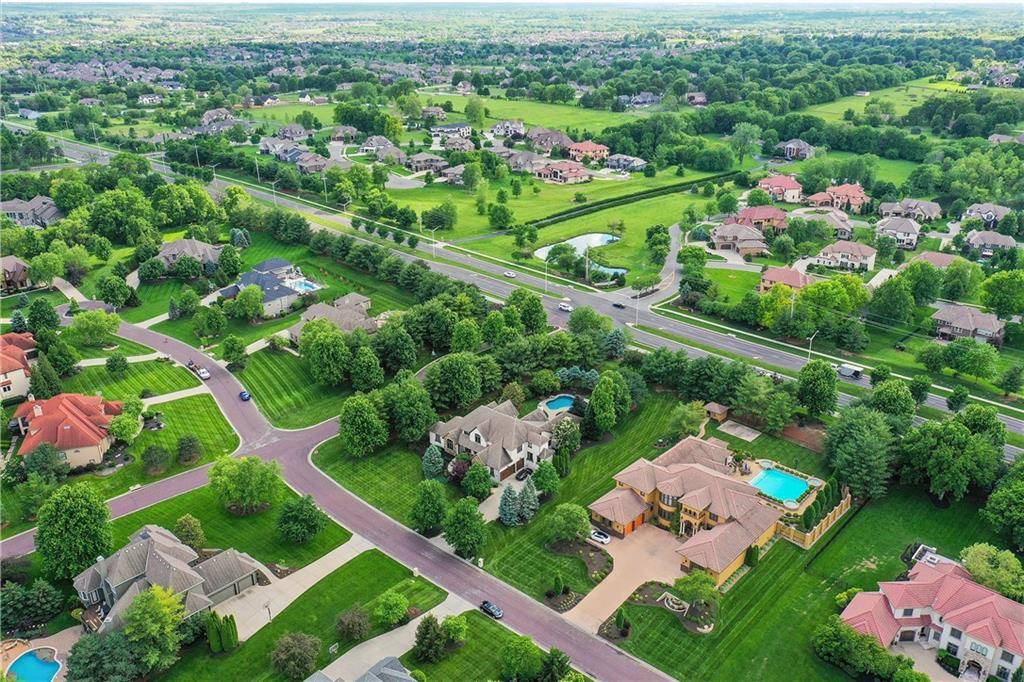 Overland Park, KS 66221,15320 Perry ST