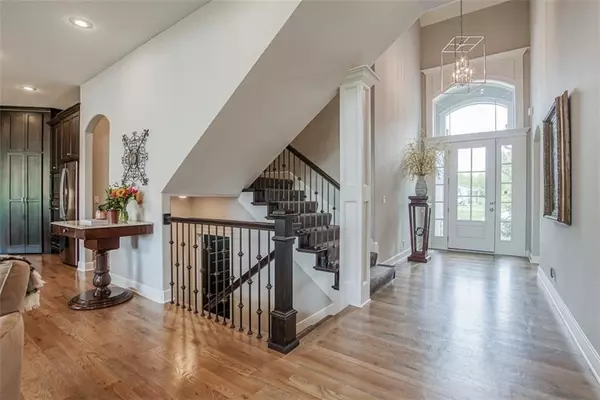 Overland Park, KS 66221,16204 Stearns ST