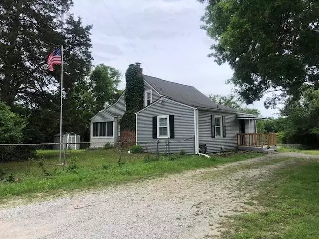 5801 E 56th ST, Kansas City, MO 64129