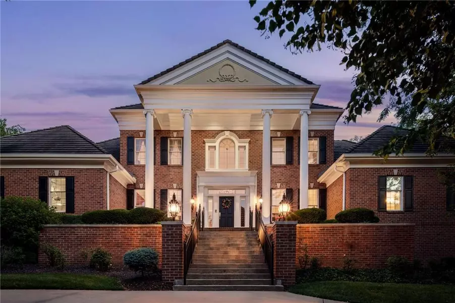 2905 W 112th ST, Leawood, KS 66211