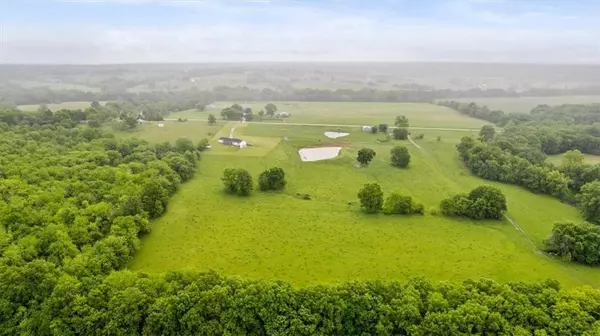 Centerview, MO 64019,NW 701 RD