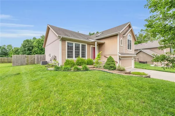 Kansas City, MO 64155,905 NW 110TH ST