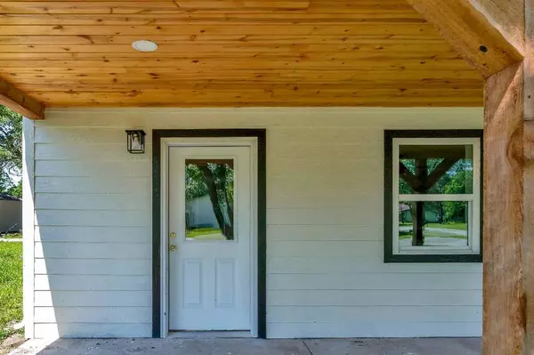 Burlington, KS 66839,502 S 14th ST