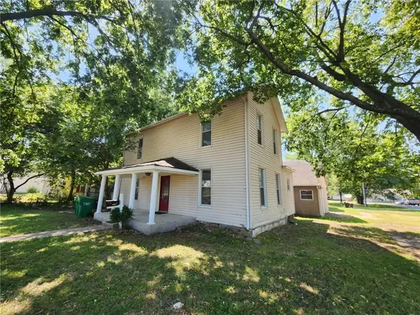 211 W Dakota ST, Butler, MO 64730