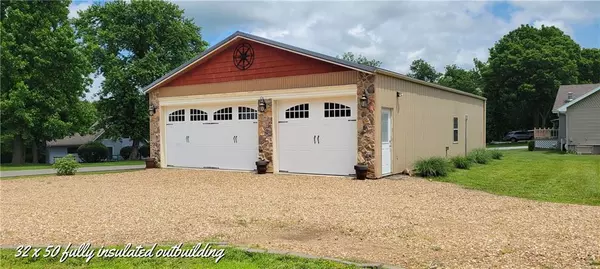 Warsaw, MO 65355,18141 Still Oak DR