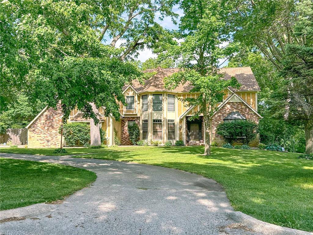 925 S WALNUT ST, Maryville, MO 64468