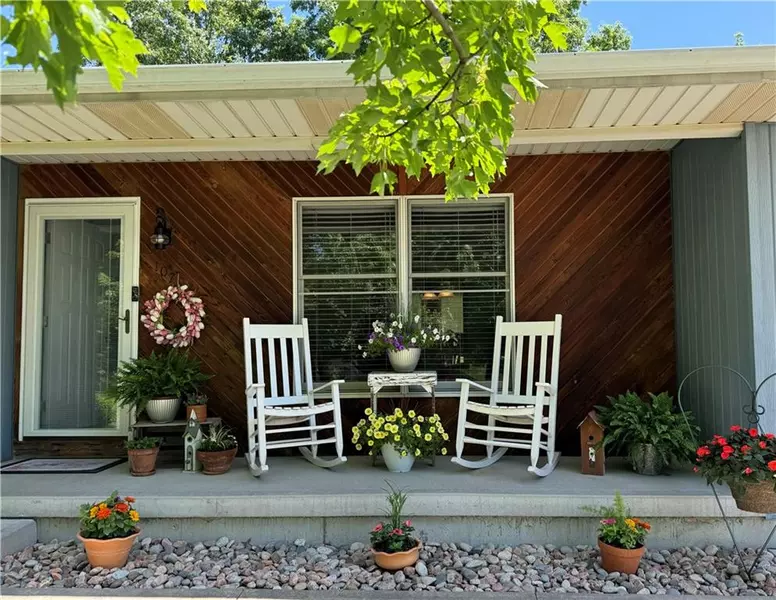 107 Ash ST, Lathrop, MO 64465