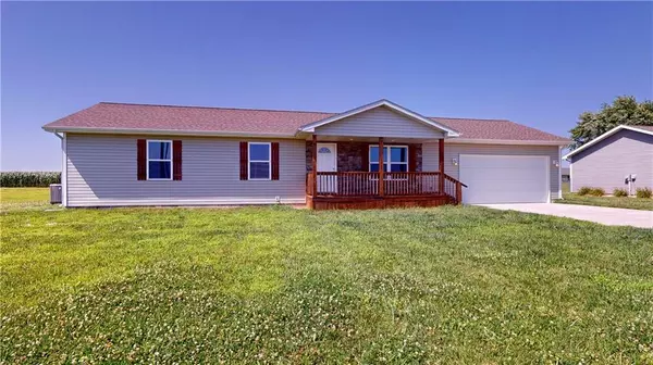 2803 E Division ST, Nevada, MO 64772