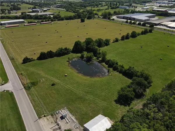 Fort Scott, KS 66701,2412 S Margrave - 10 Acres ST
