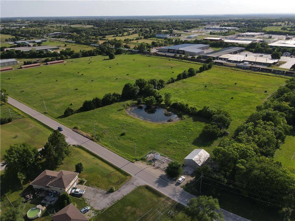 Fort Scott, KS 66701,2412 S Margrave - 10 Acres ST