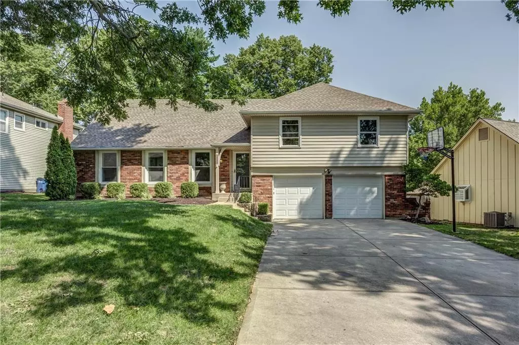 Overland Park, KS 66214,10806 W 100th PL