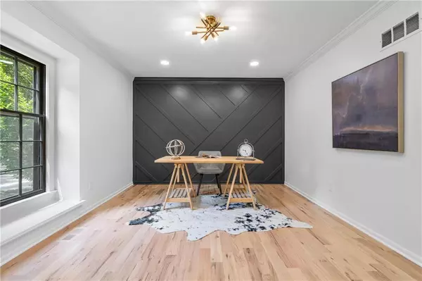 Overland Park, KS 66210,11518 Hemlock ST