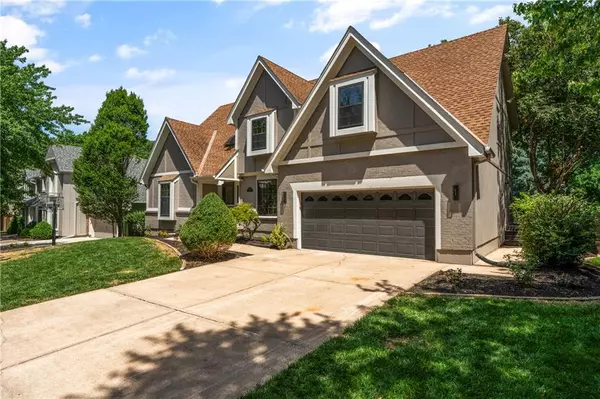 Overland Park, KS 66210,11518 Hemlock ST