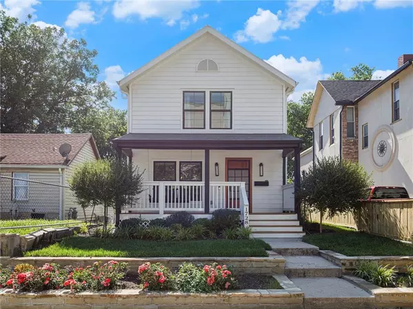 1728 Summit ST, Kansas City, MO 64108