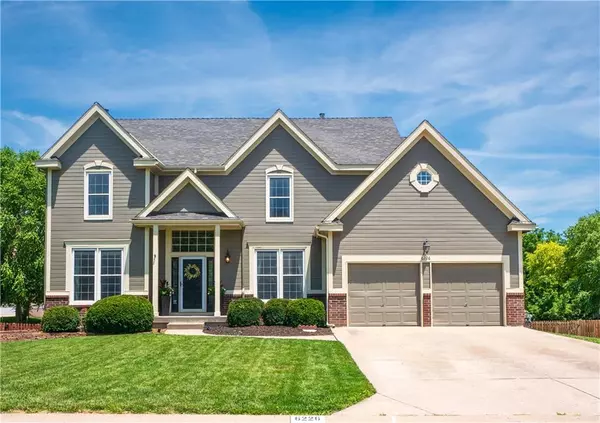 6226 W 155th TER, Overland Park, KS 66223