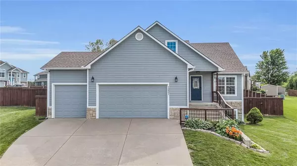 1221 Greenbrier DR, Eudora, KS 66025