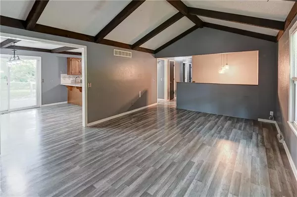 Oak Grove, MO 64075,1604 Oak Ridge DR