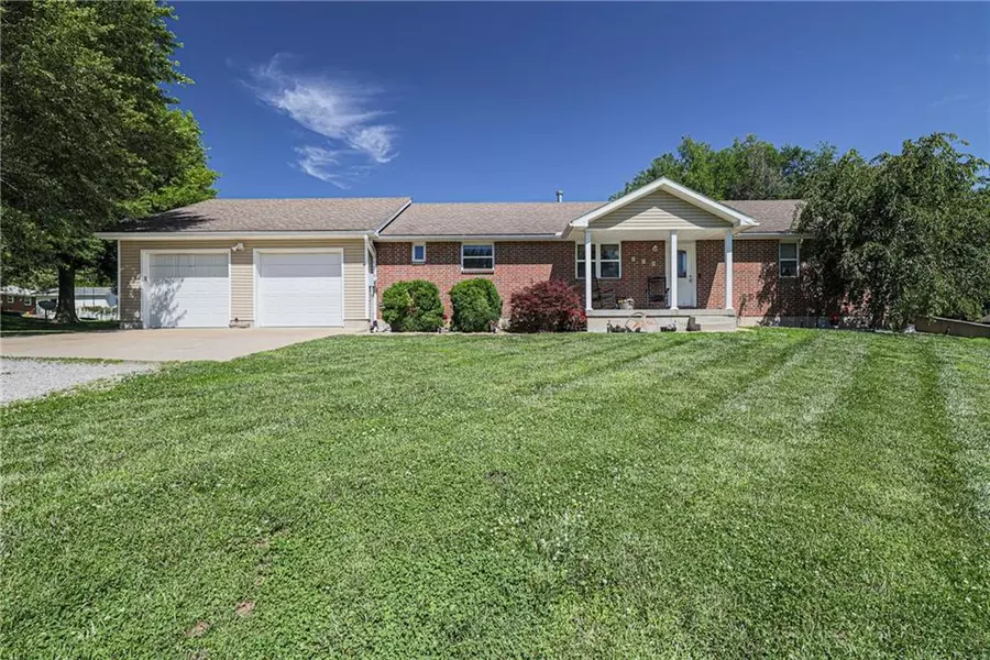 903 Dwight DR, Waverly, MO 64096