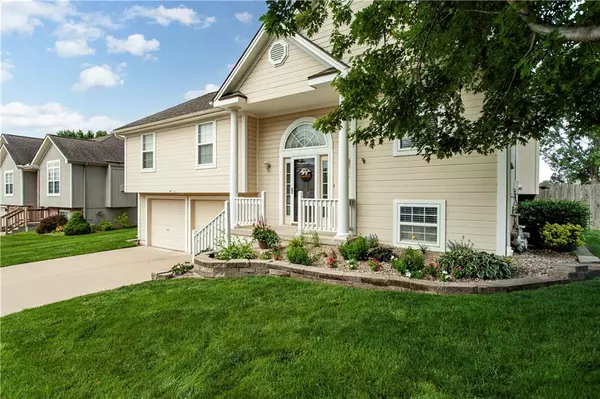 Grain Valley, MO 64029,1812 NW Bradford CT