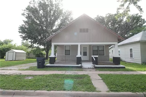 607 N 14th ST, Independence, KS 67301