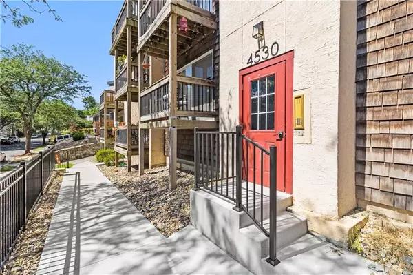4530 Holly ST #12, Kansas City, MO 64111