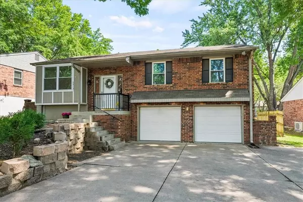 Blue Springs, MO 64015,2913 NW Chelsea PL