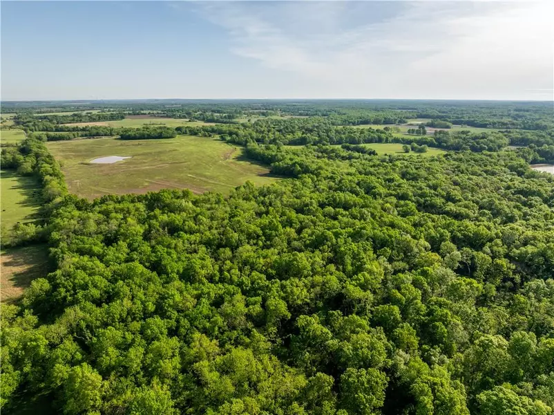 0000 1000 RD, Pleasanton, KS 66075