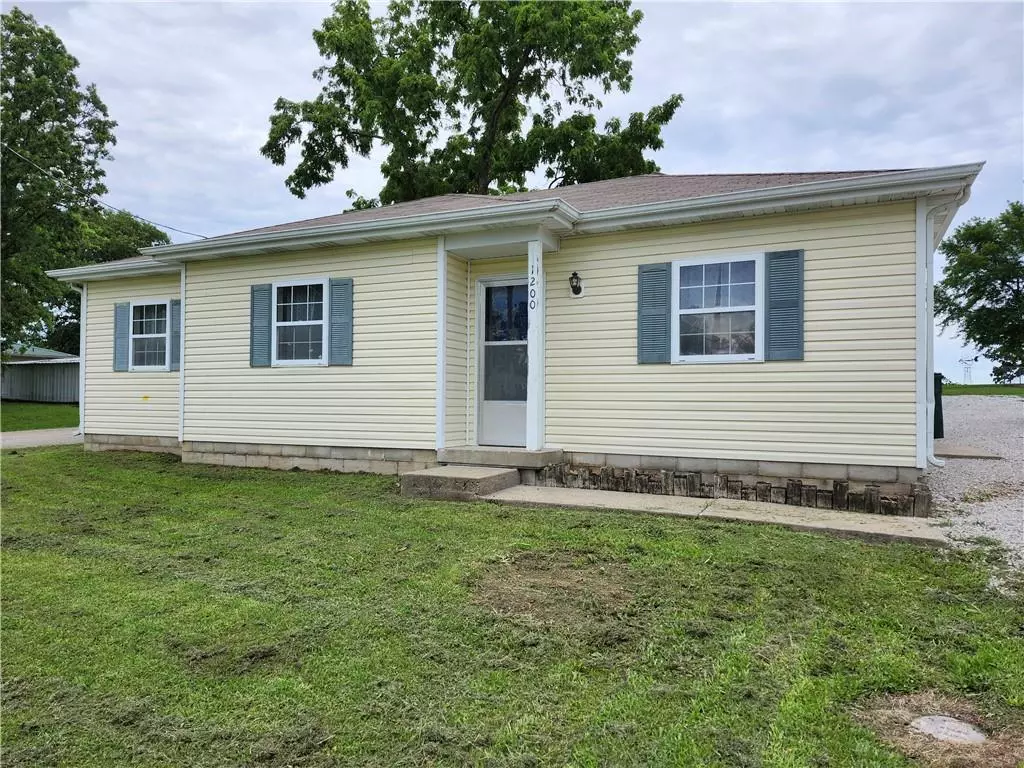 Collins, MO 64738,1200 S 18th ST