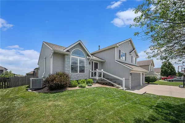 Kansas City, MO 64156,9115 N Mersington AVE