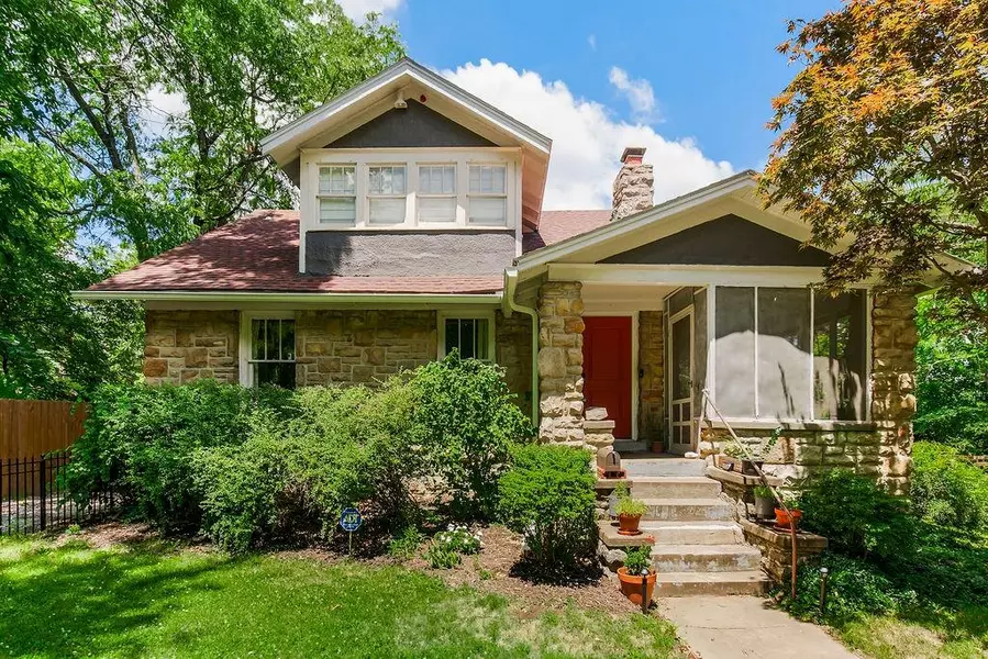 1416 E 79th ST, Kansas City, MO 64131