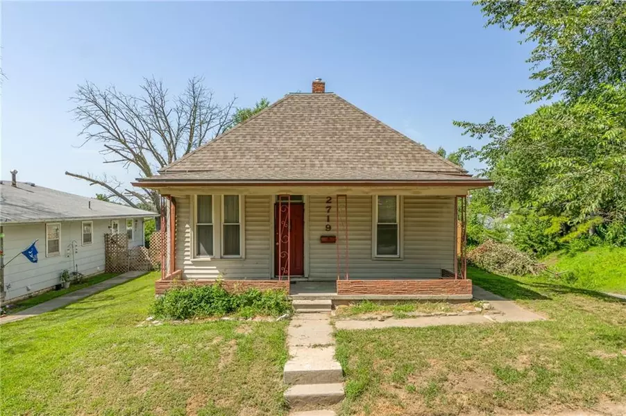 2719 Doniphan AVE, St Joseph, MO 64507