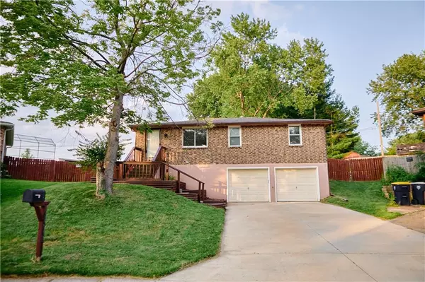 4527 N BELLAIRE AVE, Kansas City, MO 64117