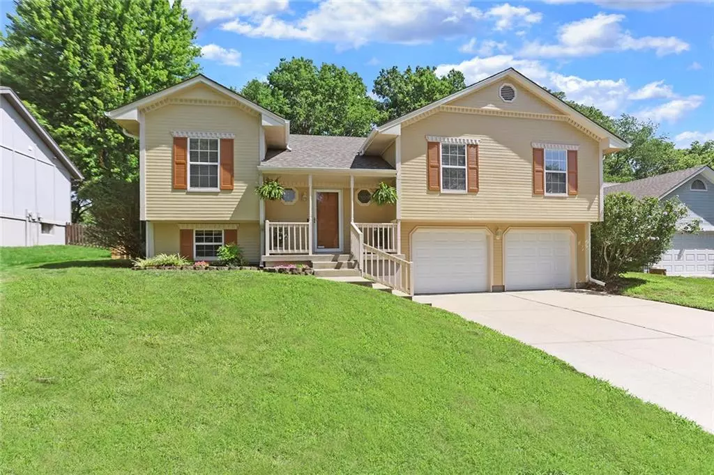 Blue Springs, MO 64014,1215 NE Quail Walk DR