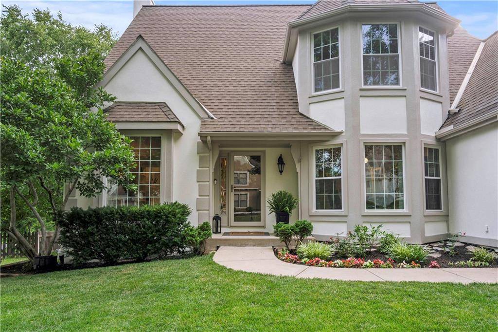 Leawood, KS 66224,13805 Pembroke LN