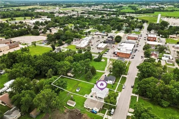 Kearney, MO 64060,207 E Washington ST